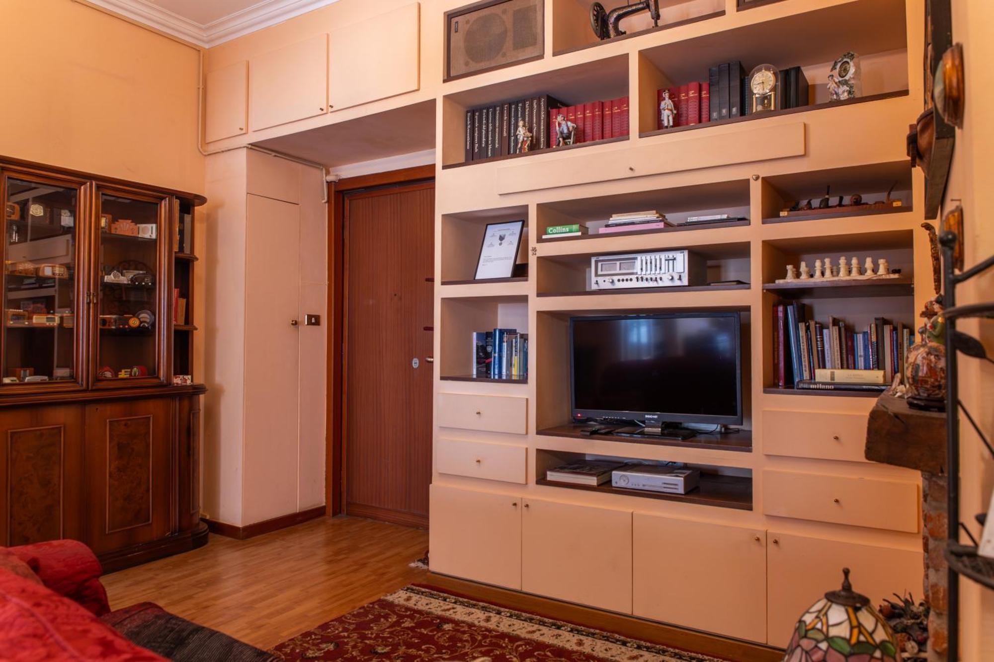 Duomo Walking Distance Elegant Flat With View Lägenhet Milano Exteriör bild